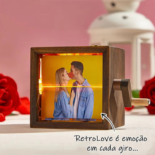 Caja de Fotos Personalizadas – RetroLove