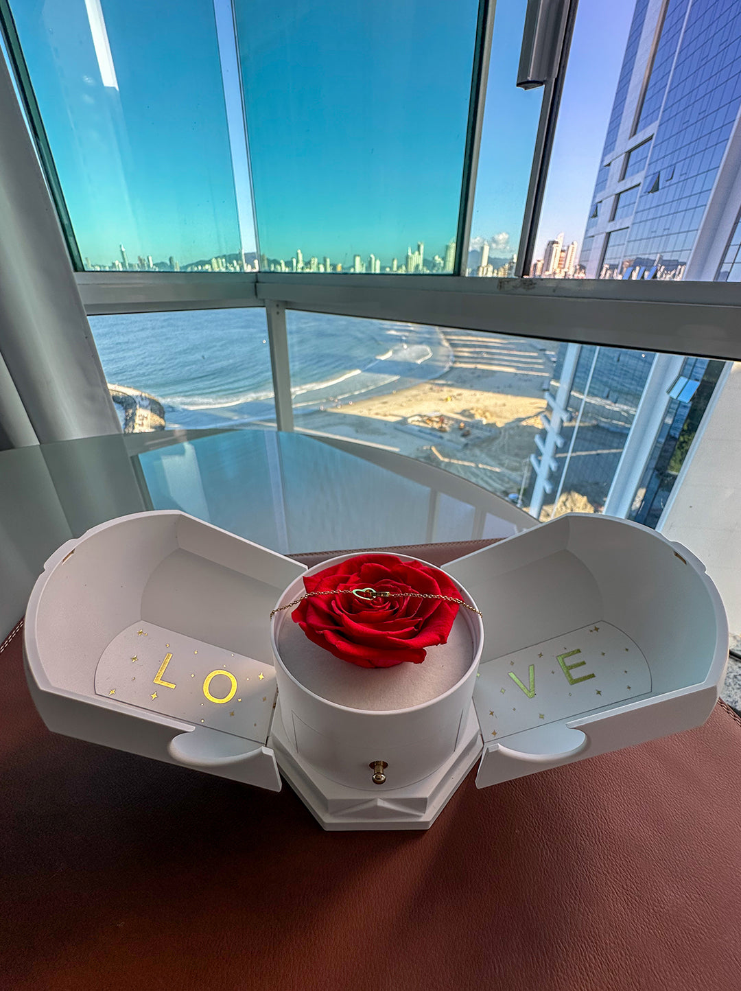 Coffret Rose Éternelle & Collier Cœur Personnalisé – Offre -50%