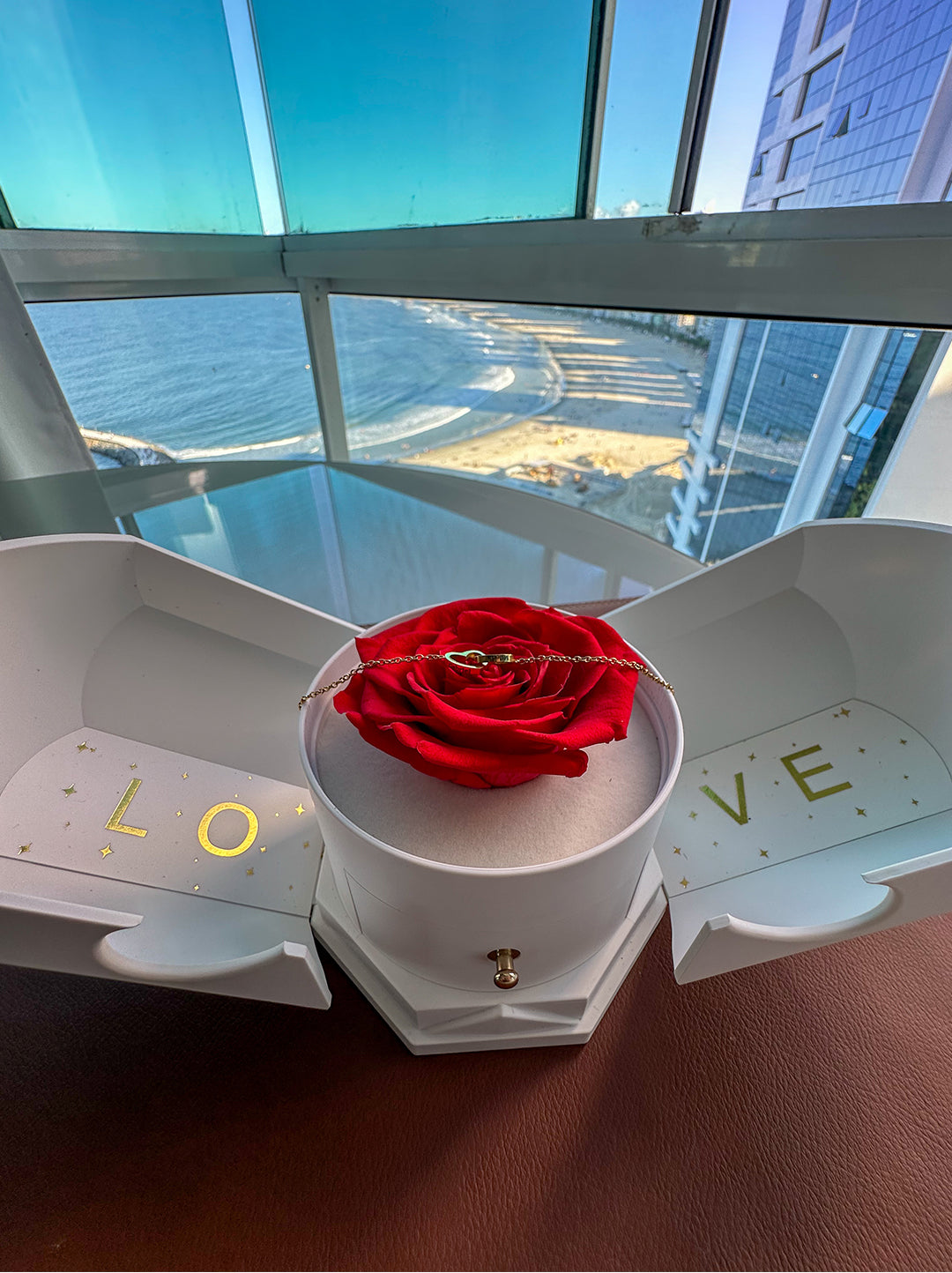 Coffret Rose Éternelle & Collier Cœur Personnalisé – Offre -50%